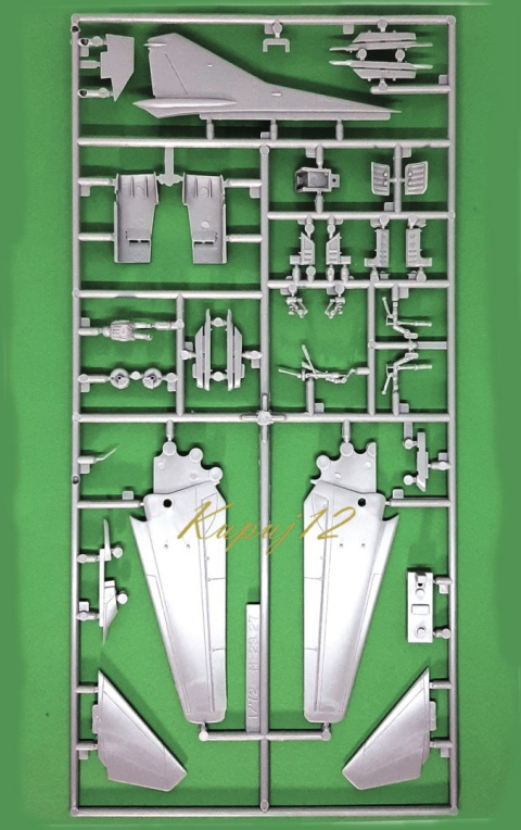 Plastikowy model samoloty MiG-27 FLOGGER D + farba podkładowa, zestaw farb, lakier, wash Plastikowy model samoloty MiG-27 FLOGGER D + farba podkładowa, zestaw farb, lakier, wash