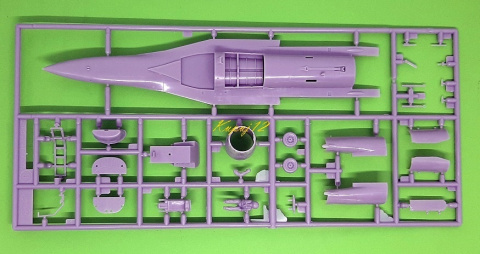 Model samolotu do sklejania F-16N FIGHTING FALCON TOPGUN 1:72 farby Model samolotu do sklejania F-16N FIGHTING FALCON TOPGUN 1:72 farby