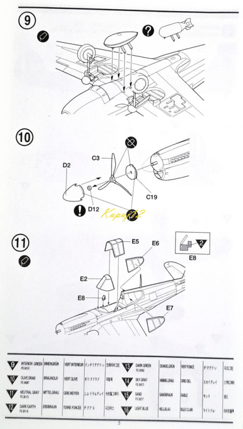 Plastikowy model samolotu do sklejania P-40E Zestaw: farby, klej, lakier Plastikowy model samolotu do sklejania P-40E Zestaw: farby, klej, lakier