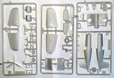 MODEL do sklejania F4U Corsair, samolot lotnictwa marynarki wojennej USA, klej, pędzelki, podkład, farby..... ZESTAW STARTOWY MODEL do sklejania F4U Corsair, samolot lotnictwa marynarki wojennej USA, klej, pędzelki, podkład, farby..... ZESTAW STARTOWY