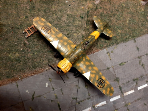 MODEL włoskiego samolotu do sklejania MACCHI M.C. 200 + mata, klej, podkład, farba do modeli, , lakier, wash do modeli.... MODEL włoskiego samolotu do sklejania MACCHI M.C. 200 + mata, klej, podkład, farba do modeli, , lakier, wash do modeli....