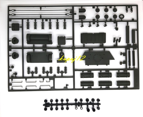 MODEL plastikowego czołgu do sklejania Tank T34/76 + klej, podkład, lakier, farby akrylowe modelarskie, pędzle modelarskie ... MODEL plastikowego czołgu do sklejania Tank T34/76 + klej, podkład, lakier, farby akrylowe modelarskie, pędzle modelarskie ...