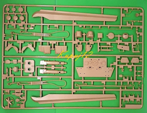MODEL plastikowy do sklejania czołg Panzer Kampfwagen VI Tiger II King Tiger, Tygrys Królewski, skala 1:35 + klej, farby... MODEL plastikowy do sklejania czołg Panzer Kampfwagen VI Tiger II King Tiger, Tygrys Królewski, skala 1:35 + klej, farby...