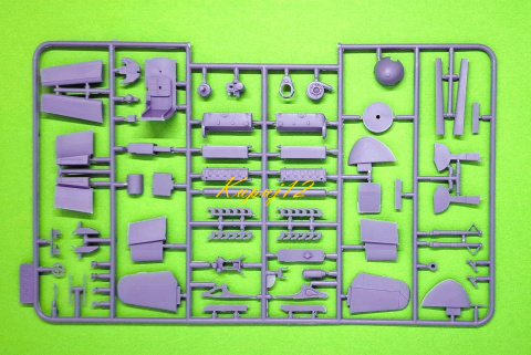 MODEL samolot Messerschmitt Bf 109F-4 z personelem 1:48 , zestaw farby akrylowe, podkład do modeli, lakier do modeli... MODEL samolot Messerschmitt Bf 109F-4 z personelem 1:48 , zestaw farby akrylowe, podkład do modeli, lakier do modeli...