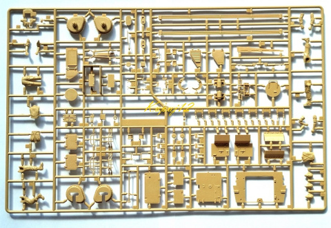 PLASTIKOWY MODEL do sklejania K9A1 Thunder Haubica samobieżna, armatohaubica Polska Armia + aKrylowa farba modelarska, klej.... PLASTIKOWY MODEL do sklejania K9A1 Thunder Haubica samobieżna, armatohaubica Polska Armia + aKrylowa farba modelarska, klej....