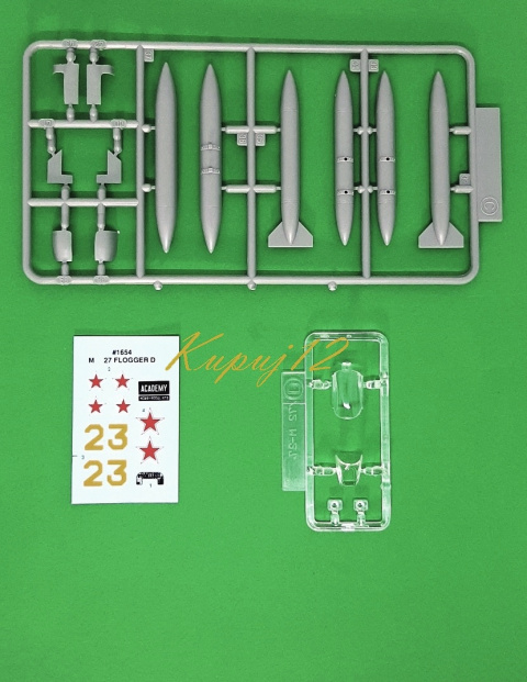 PLASTIKOWY MODEL samolot do sklejania MiG-27 FLOGGER D + mata modelarska samogojąca A3, farby, klej ... DUŻU ZESTAW NA START PLASTIKOWY MODEL samolot do sklejania MiG-27 FLOGGER D + mata modelarska samogojąca A3, farby, klej ... DUŻU ZESTAW NA START