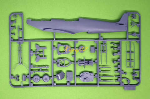 MODEL samolot Spitfire Mk.IX personelem 1:48 , zestaw farba akrylowa modelarska, podkład do modeli, lakier błyszczący...... MODEL samolot Spitfire Mk.IX personelem 1:48 , zestaw farba akrylowa modelarska, podkład do modeli, lakier błyszczący......