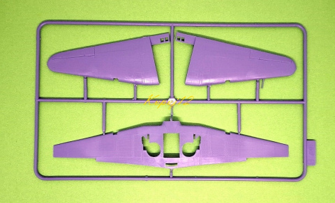 MODEL samolotu do sklejania Suchoj Su-2 + klej, 3 pędzle modelarskie, taśma modelarska, podkład, farby akrylowe do modeli ... MODEL samolotu do sklejania Suchoj Su-2 + klej, 3 pędzle modelarskie, taśma modelarska, podkład, farby akrylowe do modeli ...