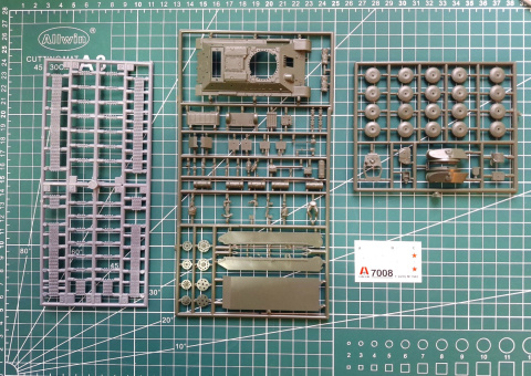 MODEL plastikowy czołg do sklejania T-34/76 +podkład, lakier, farby akrylowe modelarskie, wash do imitacji zabrudzeń MODEL plastikowy czołg do sklejania T-34/76 +podkład, lakier, farby akrylowe modelarskie, wash do imitacji zabrudzeń