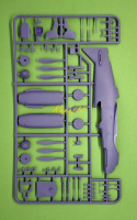 MODEL plastikowego samolotu do sklejania LaGG-3 series 1-4: Podkład, farby