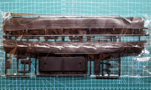 MODEL do sklejania statku TITANIC w skali 1:700 + zestaw farb, podkład, lakier, wash.. MODEL do sklejania statku TITANIC w skali 1:700 + zestaw farb, podkład, lakier, wash..