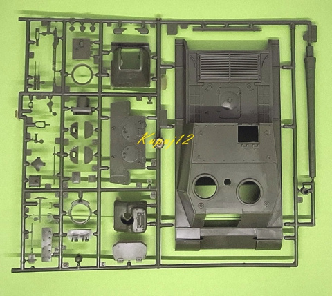 ISU-122 RADZIECKI niszczyciel czołgów plastikowy model do sklejania ISU-122 RADZIECKI niszczyciel czołgów plastikowy model do sklejania