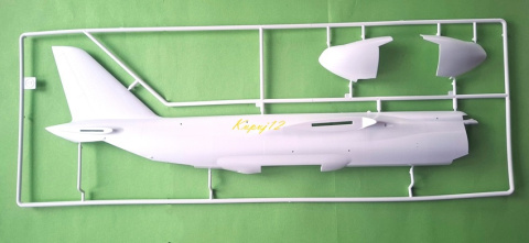 MODEL do sklejania samolotu Antonow An-124 Ruslan Zestaw: farba podkładowa, farby, lakier, wash MODEL do sklejania samolotu Antonow An-124 Ruslan Zestaw: farba podkładowa, farby, lakier, wash