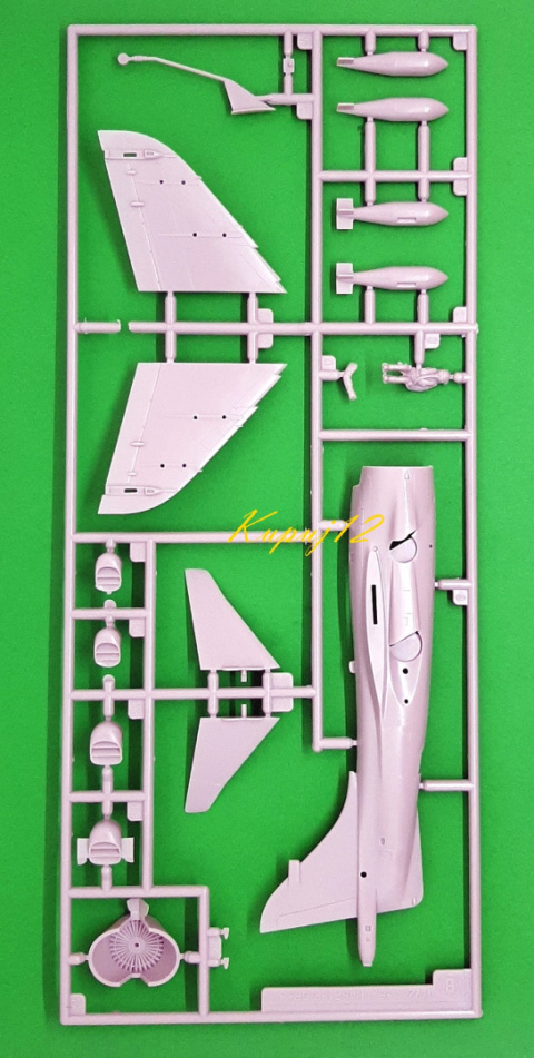 MODEL samolotu HARRIER GR Mk.3+ mata modelarska samogojąca A3, klej, 3 x pędzel modelarski, podkład, farby, lakier, wash MODEL samolotu HARRIER GR Mk.3+ mata modelarska samogojąca A3, klej, 3 x pędzel modelarski, podkład, farby, lakier, wash