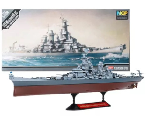 OKRĘT model amerykański pancernik , Missouri BB-63 skala 1:700+ mata A3, klej, zestaw farb modelarskich z fabą podkładową.... OKRĘT model amerykański pancernik , Missouri BB-63 skala 1:700+ mata A3, klej, zestaw farb modelarskich z fabą podkładową....