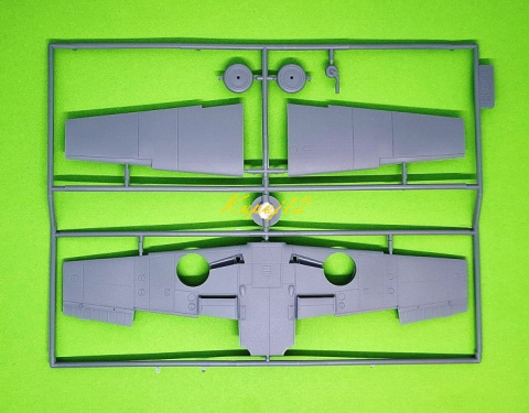 MODEL niemieckiego samolotu Messerschmitt Bf 109F-4/B ICM skala 1:48 MODEL niemieckiego samolotu Messerschmitt Bf 109F-4/B ICM skala 1:48