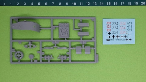 MODEL niemieckiego czołgu do sklejania Tiger-I Early Academy Skala 1:72 MODEL niemieckiego czołgu do sklejania Tiger-I Early Academy Skala 1:72
