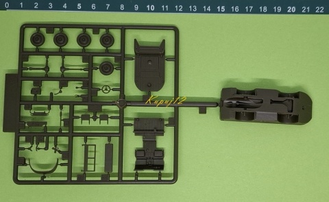 MODEL transporter amfibia, motor M3 Half Track & 14 ton Amphibion Vehicle Academy Skala 1:72 MODEL transporter amfibia, motor M3 Half Track & 14 ton Amphibion Vehicle Academy Skala 1:72