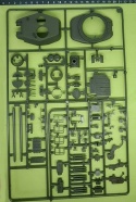 Model do sklejania czołgu T34/85 RUDY 102 +podkład, lakier, pędzle, farby +