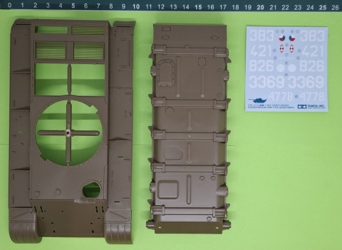 MODEL do sklejania rosyjski czołg T-55A Tamiya Skala 1:35